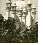 At the Sesquicentennial Exposition celebration of 150 years of American independence, J.J. Singh, later known as the "One Man Lobby," ran the Indian pavilion of London's Taj Mahal Trading Company.